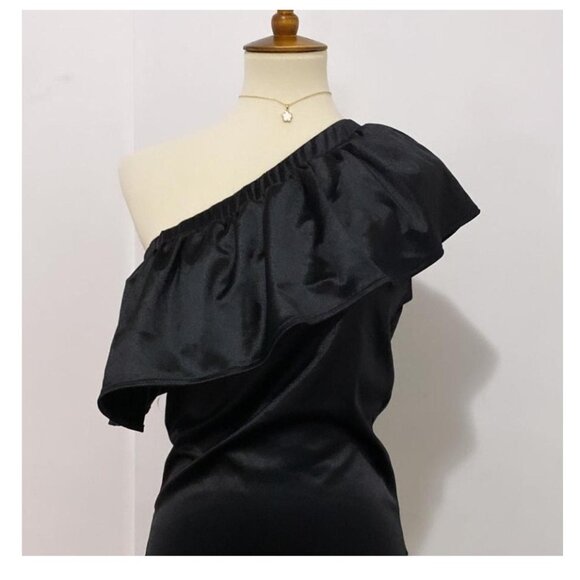 Express one shoulder Women's Black Bodysuit Off the Shoulder Satin Bodys - Picture 1 of 7